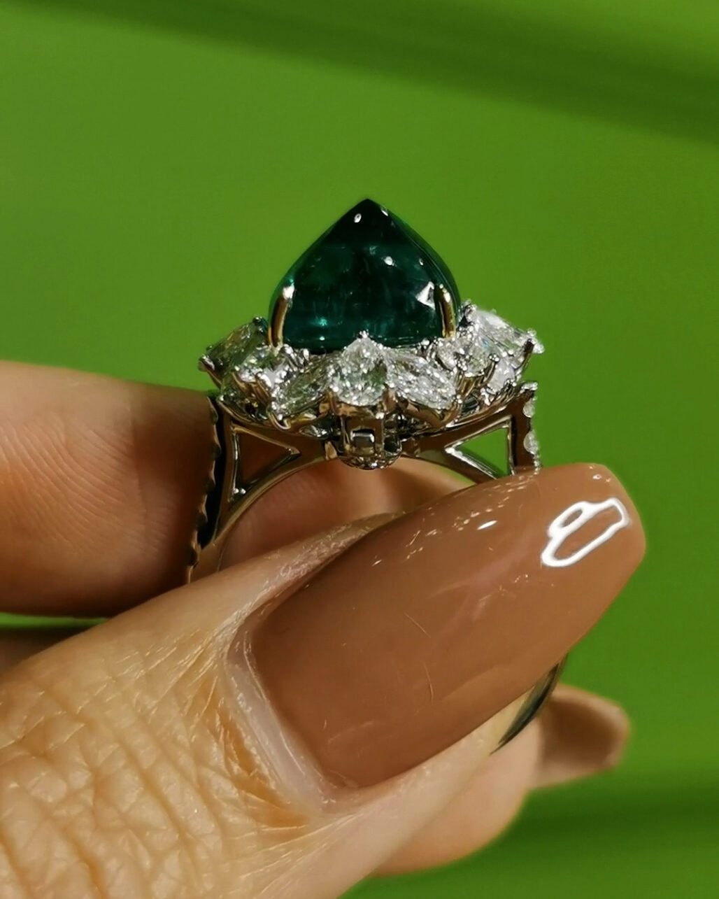 Sugarloaf Cut Zambian Emerald Ring - 4.3ct Vivid Green (Convertible Pendant)