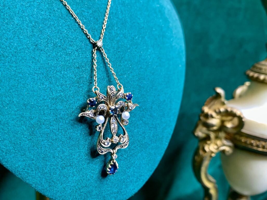 Antique necklace from the Edwardian period in England