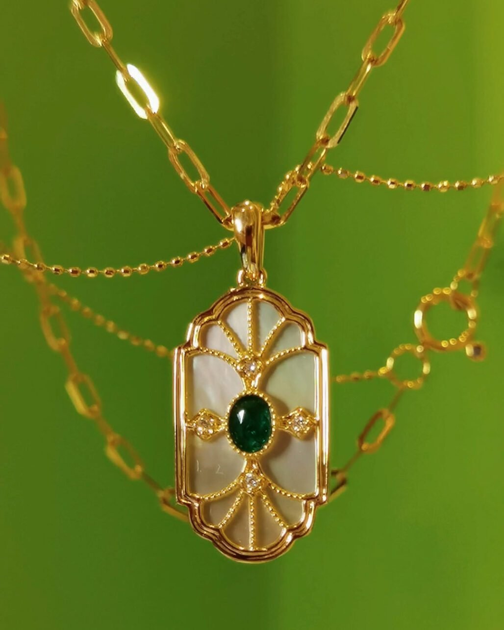 Art Deco Colombian Emerald Pendant Necklace Layered Chain