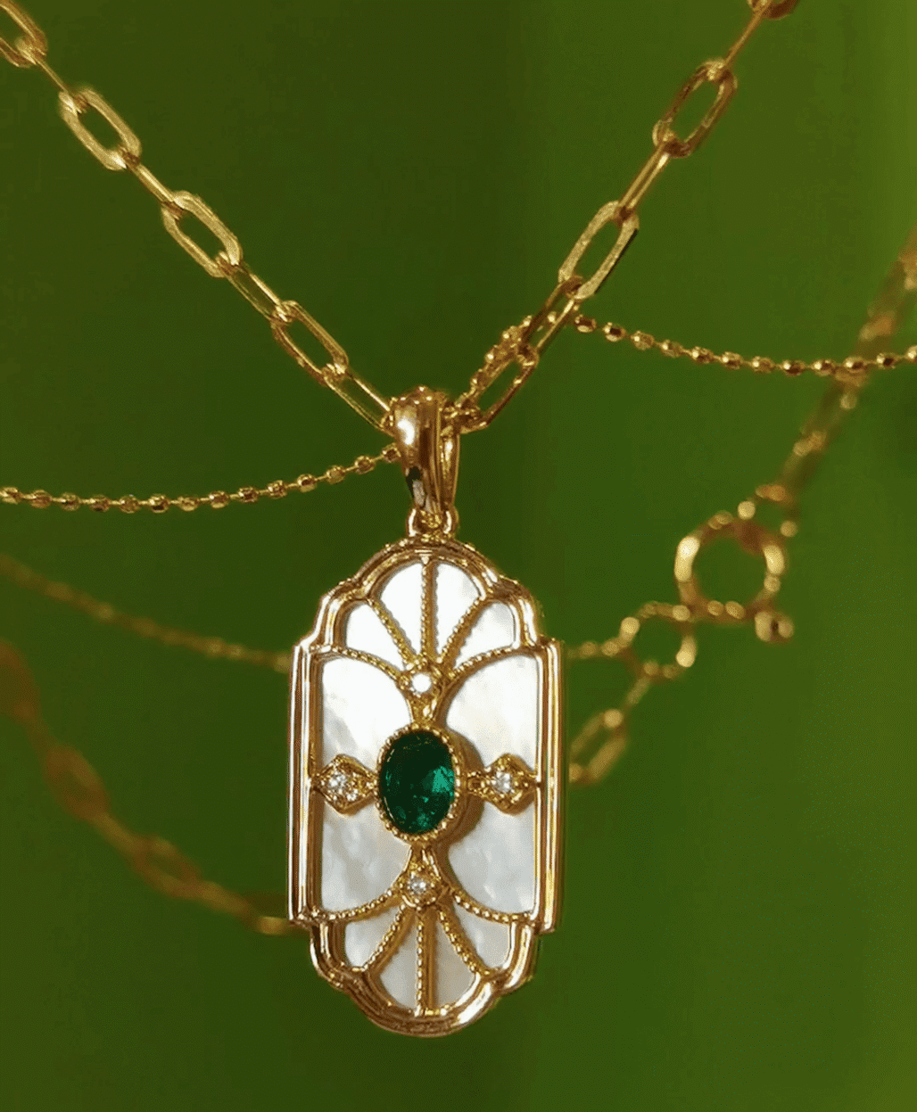 Art Deco Emerald Pendant Necklace in 18K Gold | Colombian Emerald & Mother of Pearl Jewelry