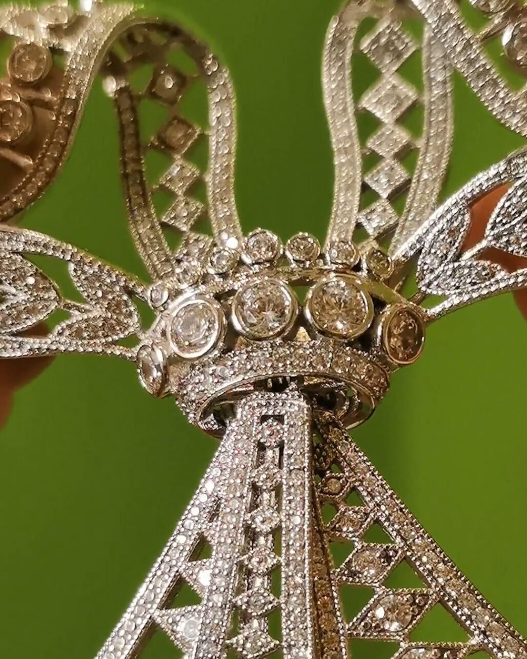 Edwardian Lace Ribbon Tassel Brooch - Vintage Style (Swarovski & Pearl)