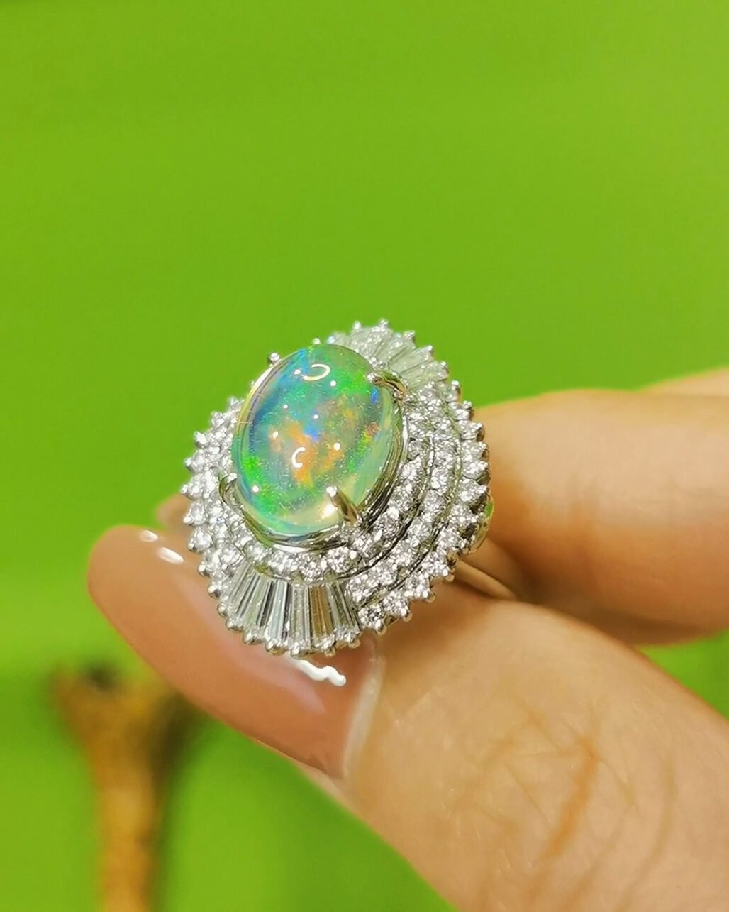 Australian Crystal Opal Ring - Lightning Ridge Gem (Mermaid Dream Island)