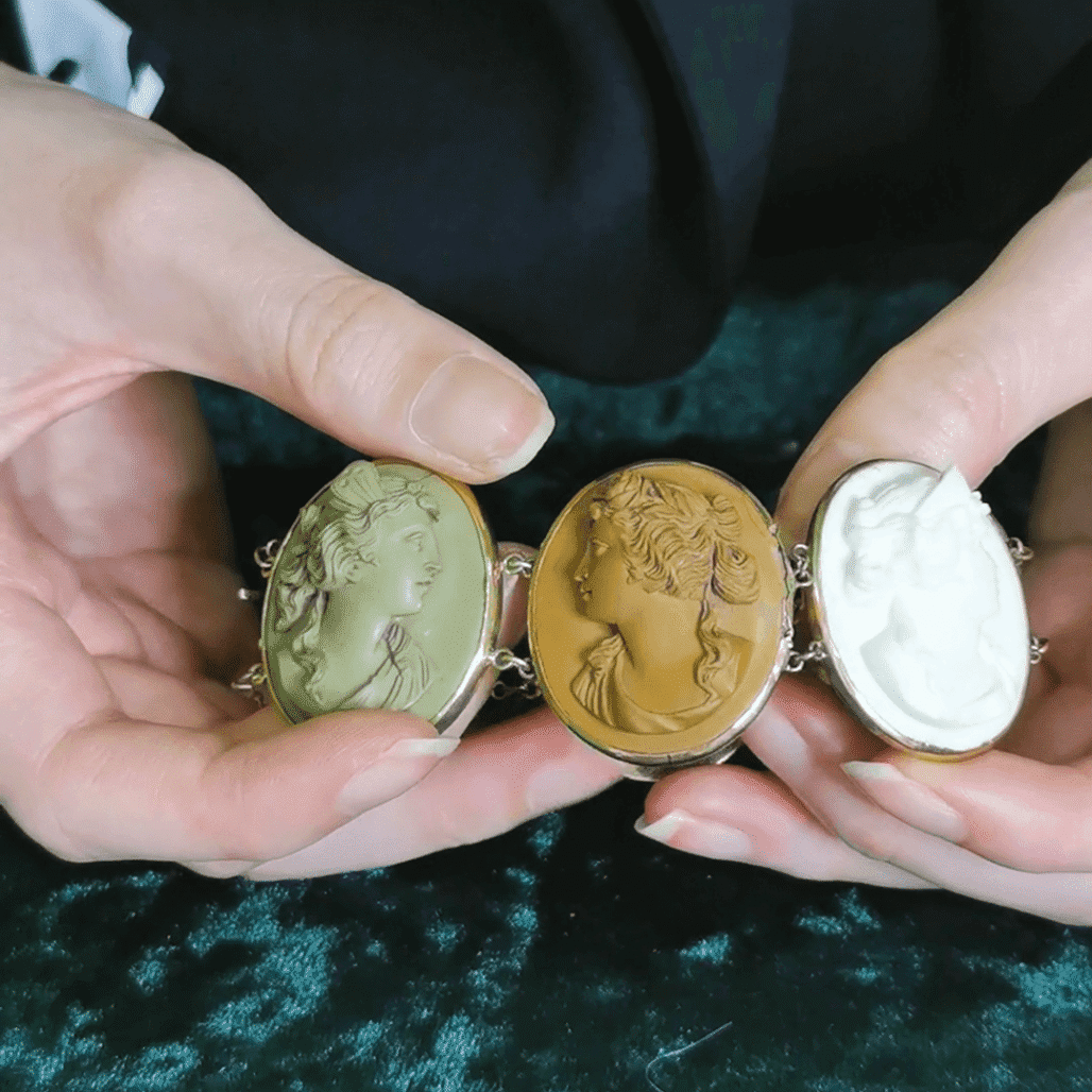 Antique Italian Cameo Bracelet (1860–1880)