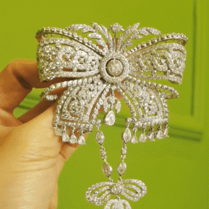 Edwardian-Inspired Diamond Bow Brooch – 18K White Gold with 890 Diamonds