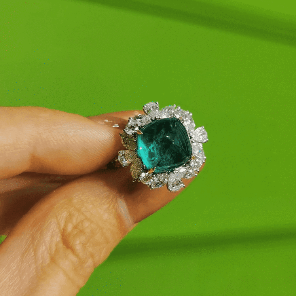 Sugarloaf Cut Gemstone | Vivid Green 4.3ct Zambian Emerald Pendant & Ring