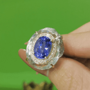 Tanzanite “Marveilles” Ring – The Art of Floating Light and Freedom
