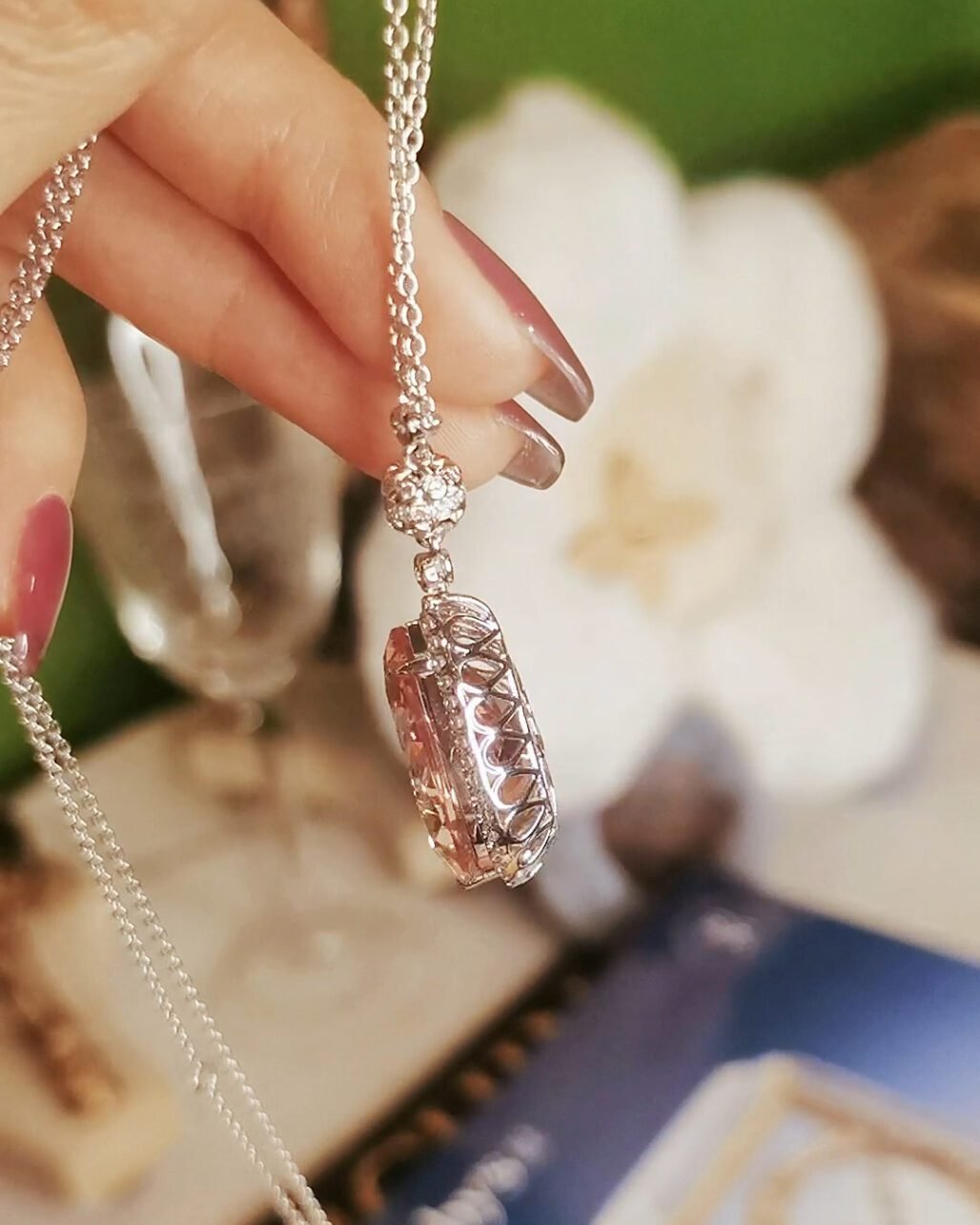 Pink Morganite Pendant Necklace - 22.57ct German Cut Pear Shape (18k Gold)