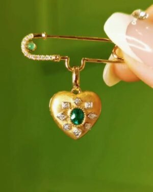 emerald-heart-safety-pin 18k Gold Emerald Heart Safety Pin Brooch - Diamond Accents (Trendy Style)