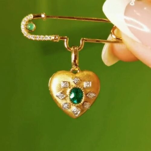emerald-heart-safety-pin 18k Gold Emerald Heart Safety Pin Brooch - Diamond Accents (Trendy Style)