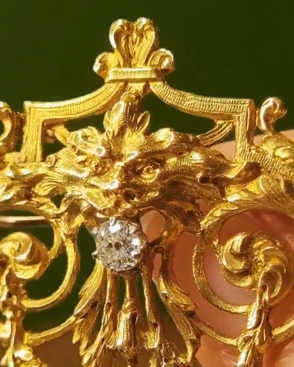 新艺术风格狮头胸针 - 1880 年代法国古董（18k 金镶钻）