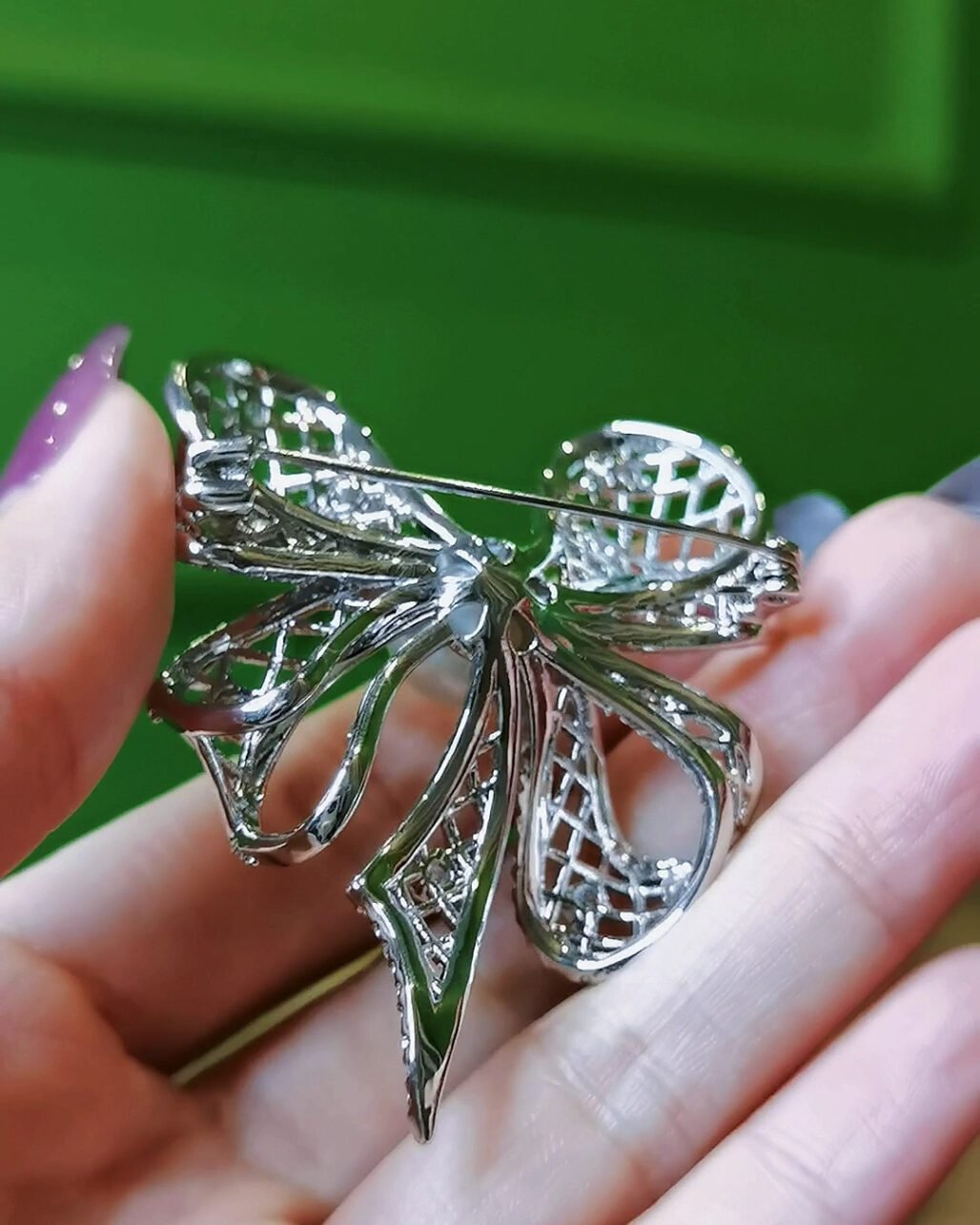 Victorian Lace Ribbon Brooch - Blue-Silver South Sea Pearl (Convertible Pendant)