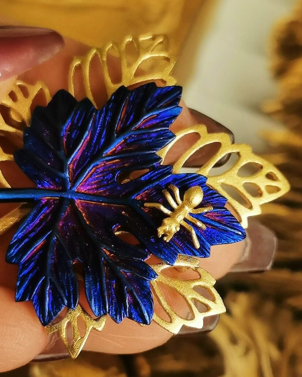 Indigo Gold Maple Leaf Brooch - German Color Changing Craft (Golden Ant)