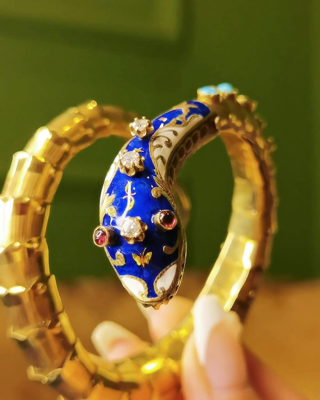 Victorian Snake Bracelet - Royal Serpent 18K Gold Bangle