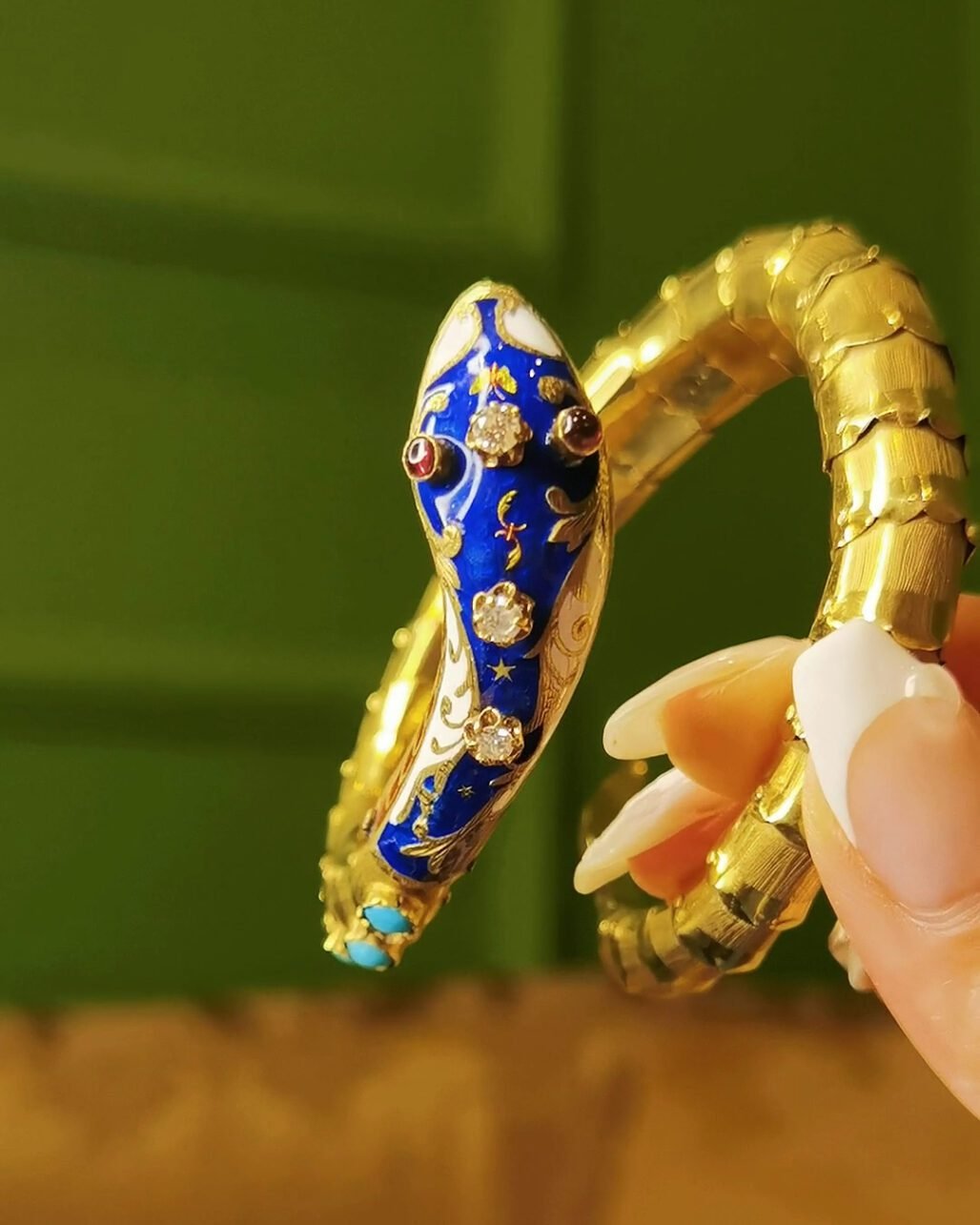 Victorian Snake Bracelet - Royal Serpent 18K Gold Bangle