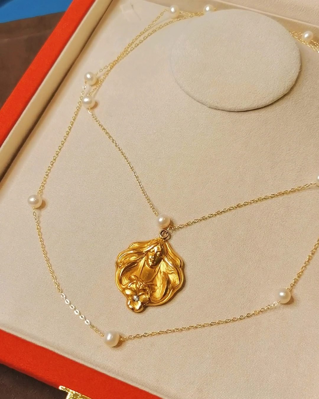 Art Nouveau Mucha Goddess Locket Necklace - 1940s Vintage Style (Pearl Station Chain)