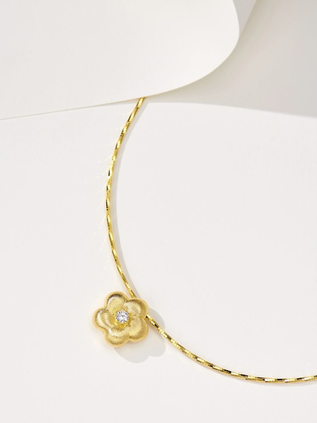 Brushed Gold Flower Necklace - Detachable Ag925 Petal Collar