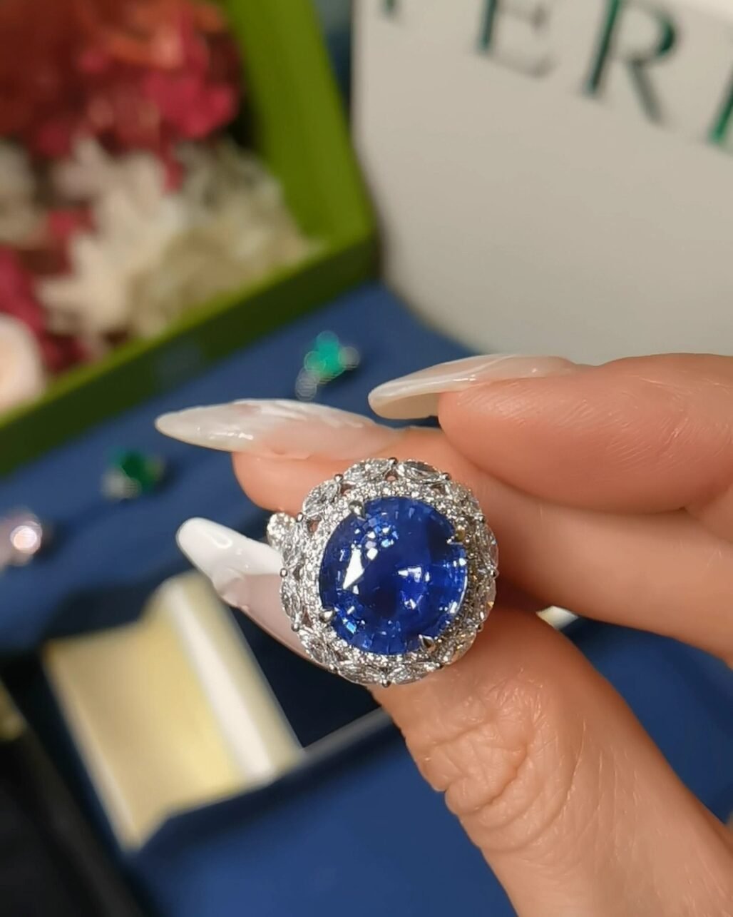 Cornflower Blue Sapphire Ring - 7.07ct Unheated Sri Lankan Vivid Fire