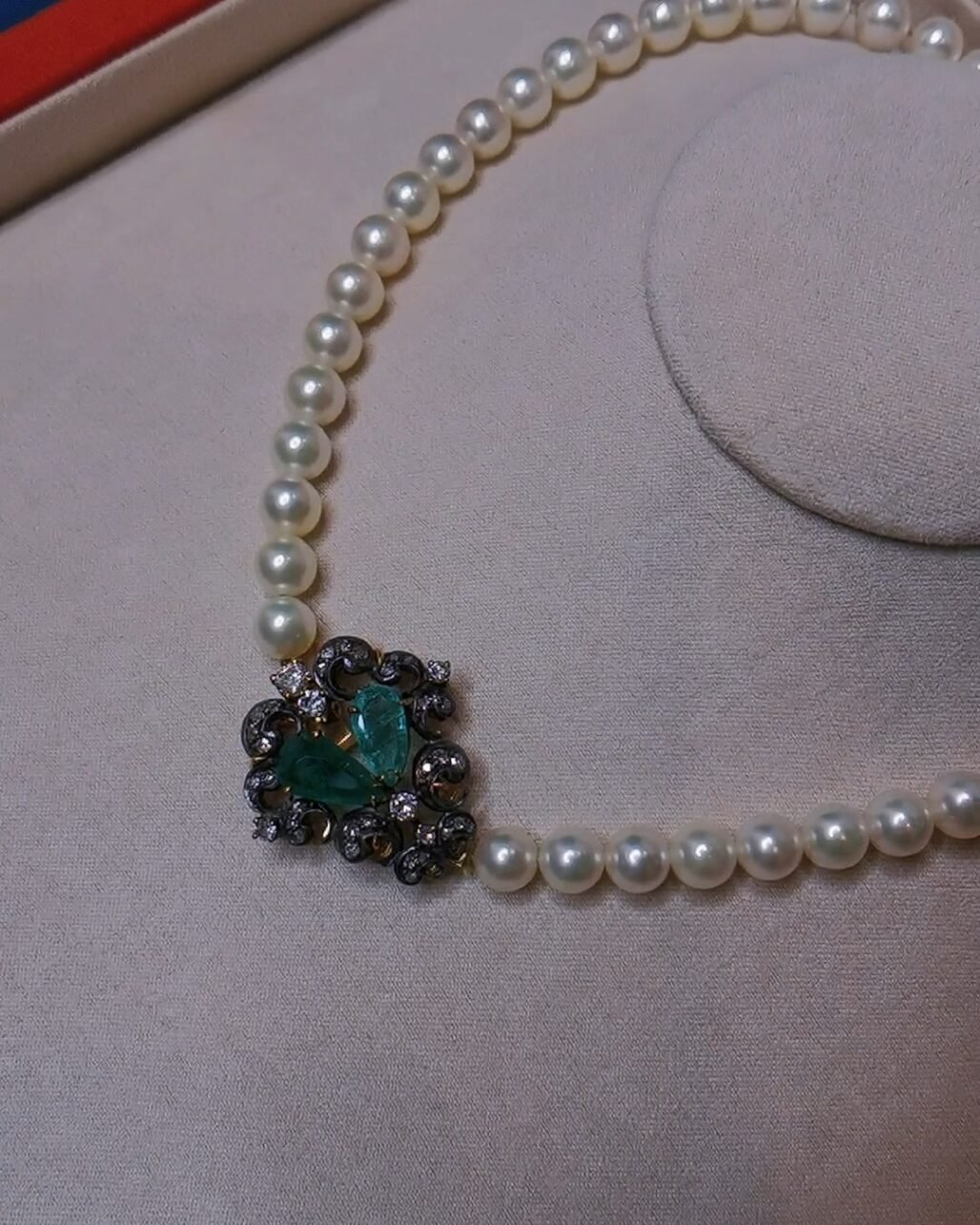 Emerald Firefly Necklace - Victorian Akoya Pearl Romantic Heritage