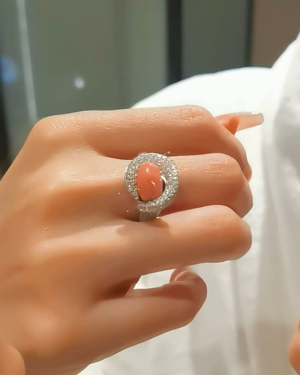 French Swirl Conch Pearl Ring - High Flame Art Nouveau Design