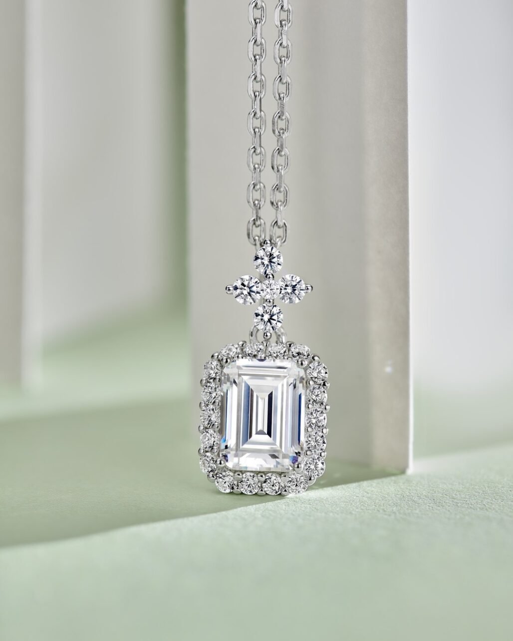 Perfume Bottle Diamond Necklace - 1.5ct High Carbon Luxury Pendant