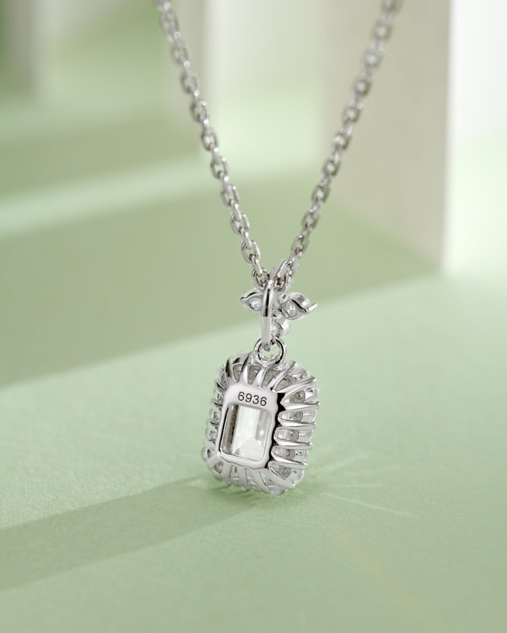 Perfume Bottle Diamond Necklace - 1.5ct High Carbon Luxury Pendant